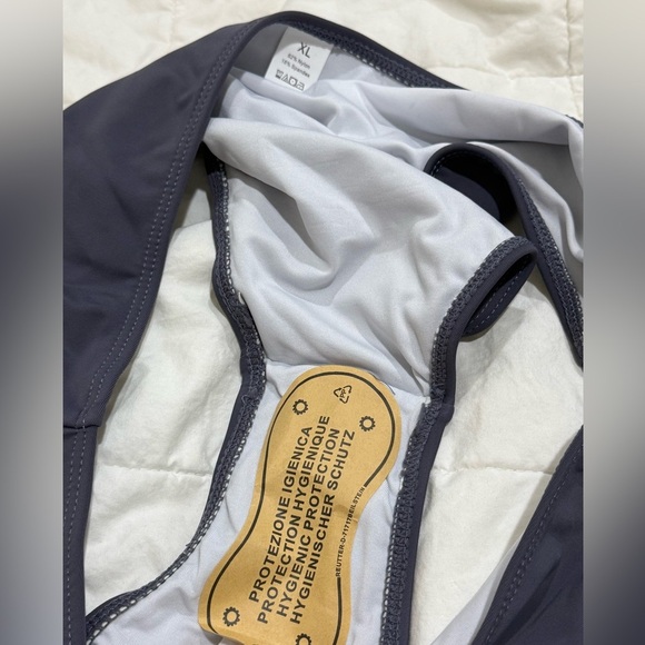 Walk on The Beach Tiered Ruffled Tankini set  Size XL NEW - Picture 4 of 8